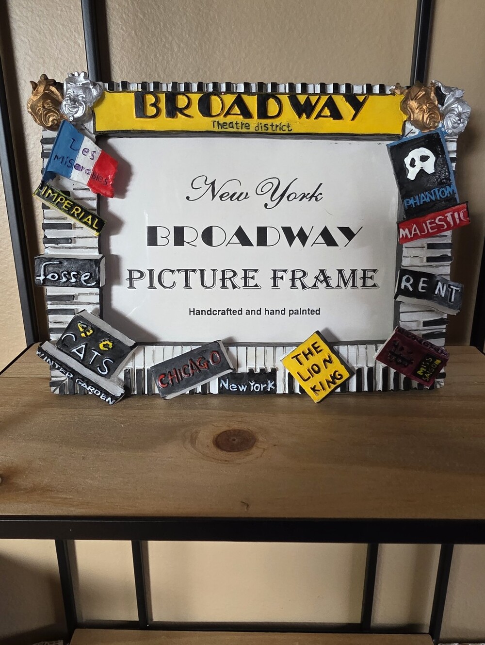 New York Broadway-themed 3D Hand Painted Decorative Picture Frame Vtg 90s Y2K